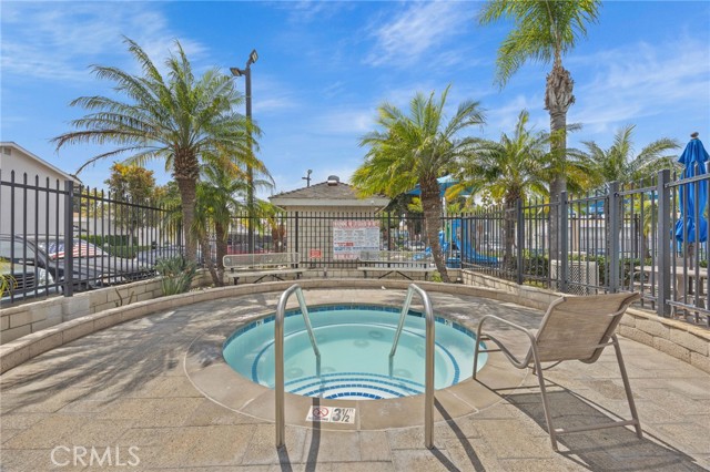 Detail Gallery Image 26 of 43 For 19796 Inverness Lane, Huntington Beach,  CA 92646 - 2 Beds | 2 Baths