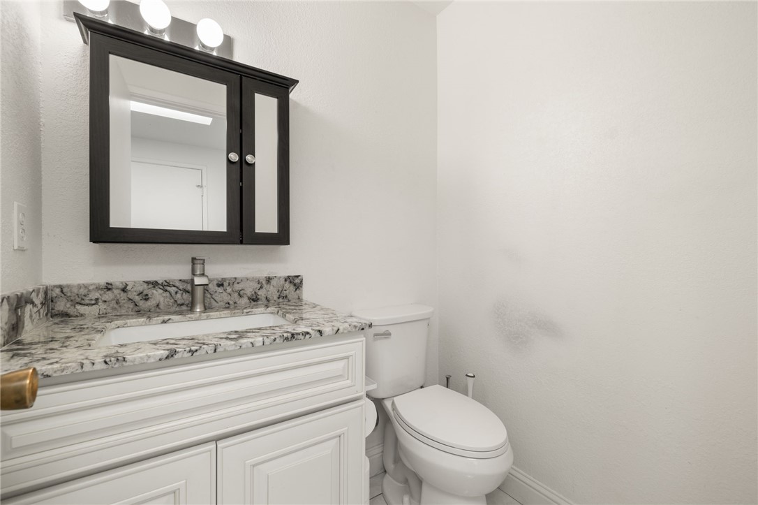 Detail Gallery Image 16 of 31 For 5828 Shadow Creek Dr #3,  Sacramento,  CA 95841 - 2 Beds | 1/1 Baths