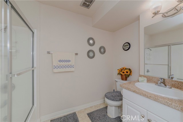 Detail Gallery Image 23 of 36 For 21450 Burbank Bld #211,  Woodland Hills,  CA 91367 - 2 Beds | 2 Baths