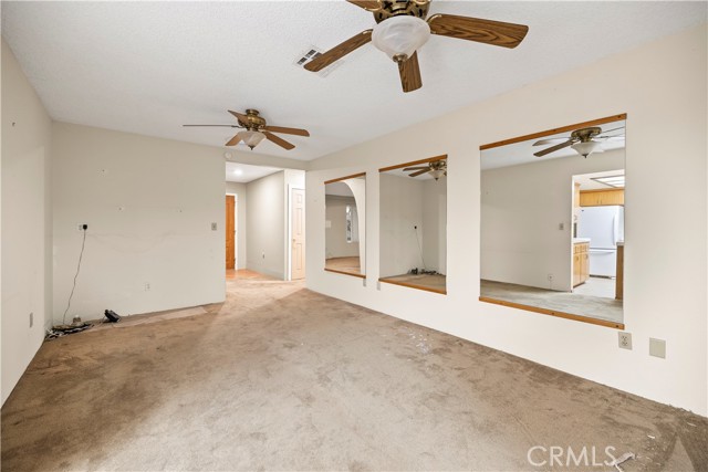 Detail Gallery Image 13 of 43 For 16464 Tullock, Fontana,  CA 92335 - 4 Beds | 2 Baths