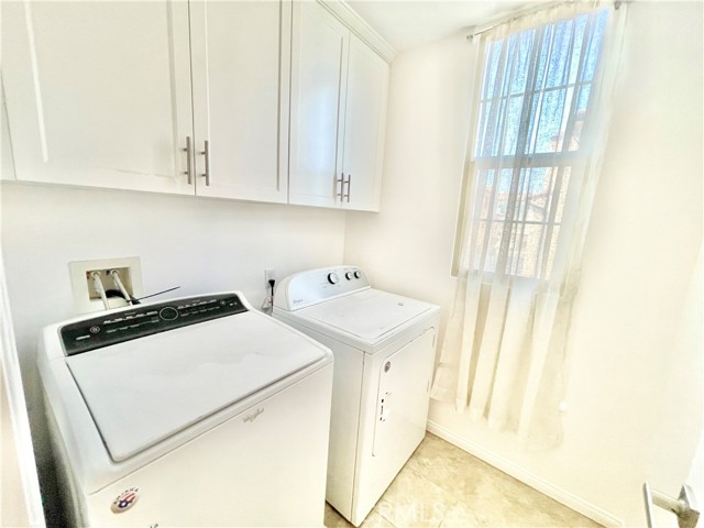 Detail Gallery Image 12 of 17 For 144 Capricorn, Irvine,  CA 92618 - 3 Beds | 3/1 Baths