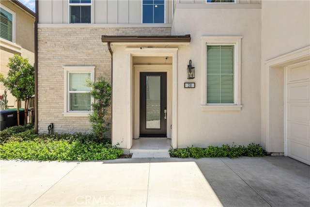 230 Holliston, Lake Forest CA: https://media.crmls.org/medias/43b5945a-c910-4999-afcd-00787aa3cd47.jpg