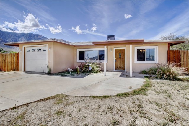 550 W Sunview Avenue, Palm Springs, CA 92262
