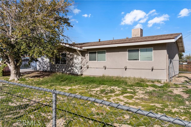 Detail Gallery Image 2 of 14 For 25298 Jade, Barstow,  CA 92311 - 3 Beds | 1 Baths