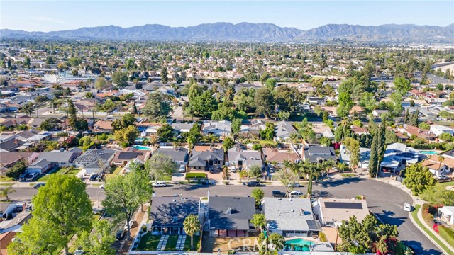 Detail Gallery Image 39 of 39 For 13452 Ebell St, Panorama City,  CA 91402 - 4 Beds | 3 Baths