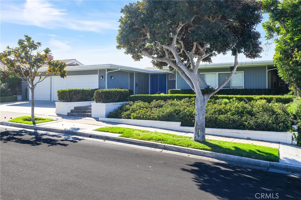 MLS #NP25258760 image #2