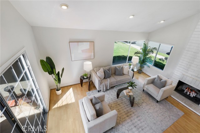 Detail Gallery Image 14 of 60 For 20 Sacramento, Irvine,  CA 92604 - 3 Beds | 2/1 Baths