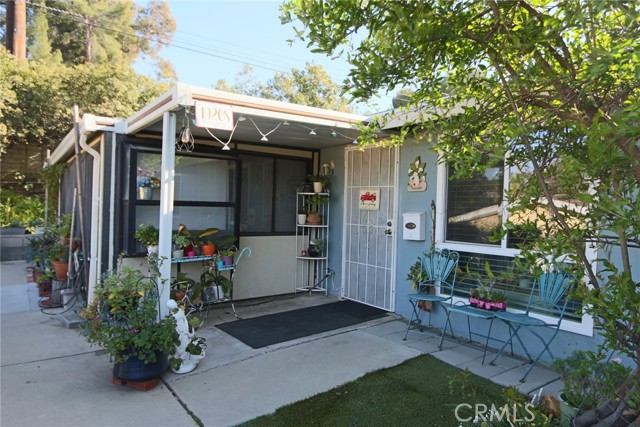 Detail Gallery Image 68 of 69 For 19208 Avenue of the Oaks #J,  Newhall,  CA 91321 - 2 Beds | 1/1 Baths