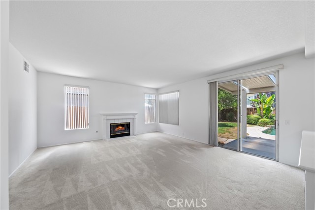 Image 15 of 40 For 39323 Corte Alisos