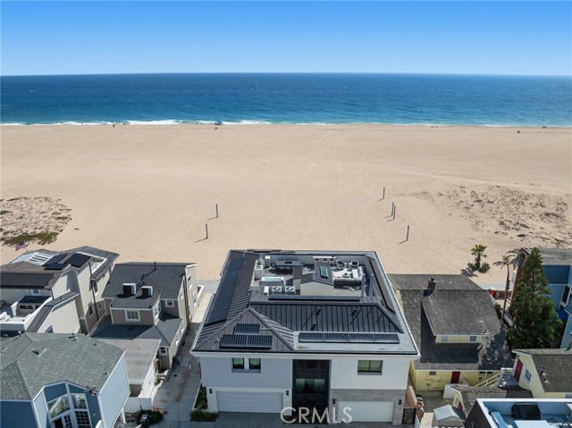 706 W Oceanfront, Newport Beach CA: https://media.crmls.org/medias/43b8e146-b037-4f2b-a5f9-3c40fa53281f.jpg