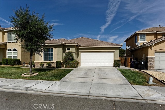 Detail Gallery Image 1 of 24 For 14986 Salamander Ln, Victorville,  CA 92394 - 3 Beds | 2 Baths
