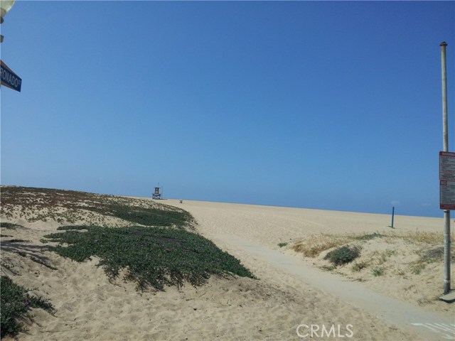 216 E Balboa Boulevard