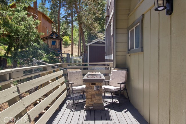 Detail Gallery Image 19 of 23 For 1124 Club View Dr, Big Bear Lake,  CA 92315 - 3 Beds | 2 Baths