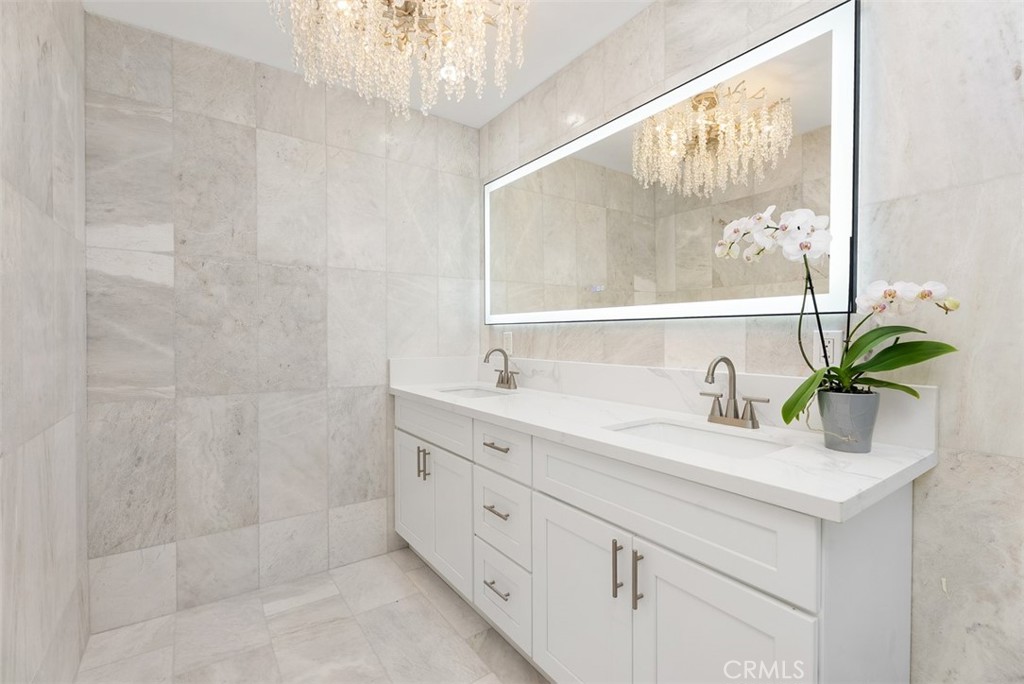 MLS #OC26007702 image #18