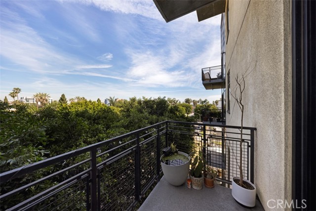 Detail Gallery Image 17 of 24 For 835 Locust Ave #421,  Long Beach,  CA 90813 - 1 Beds | 1 Baths