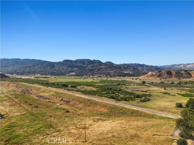 22526 Napa St, West Hills CA: https://media.crmls.org/medias/43bc8fef-cb97-411e-be68-a87d32dd899b.jpg