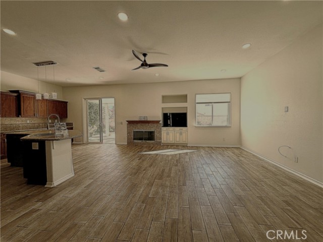 Detail Gallery Image 13 of 32 For 2515 Sweet Rain, Corona,  CA 92881 - 5 Beds | 3 Baths