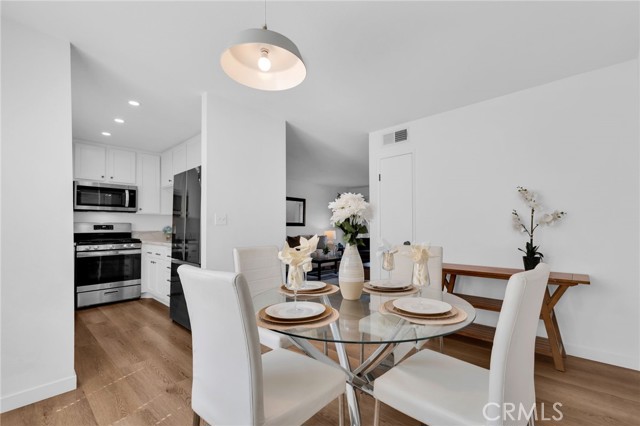 3101 Plaza Del Amo, Torrance CA: https://media.crmls.org/medias/43bd73ff-2ebb-4d58-b1e1-de1bd819a888.jpg