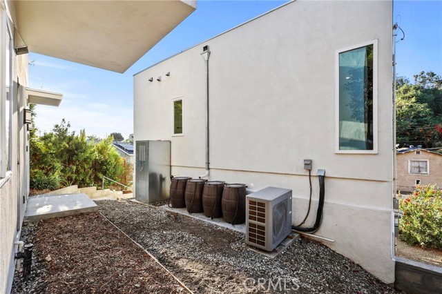 Detail Gallery Image 37 of 74 For 1106 1106 1/2 Geraghty Avenue, Los Angeles,  CA 90063 - 2 Beds | 2/2 Baths