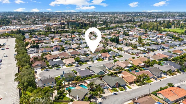 Detail Gallery Image 40 of 43 For 937 Carnation, Costa Mesa,  CA 92626 - 5 Beds | 3 Baths