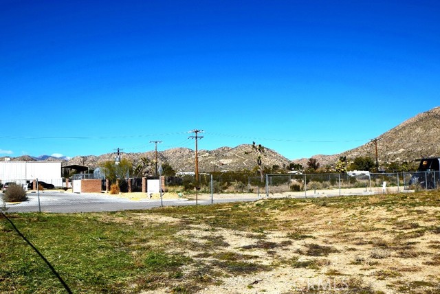 Detail Gallery Image 12 of 12 For 7243 Mohawk Trl, Yucca Valley,  CA 92284 - – Beds | – Baths