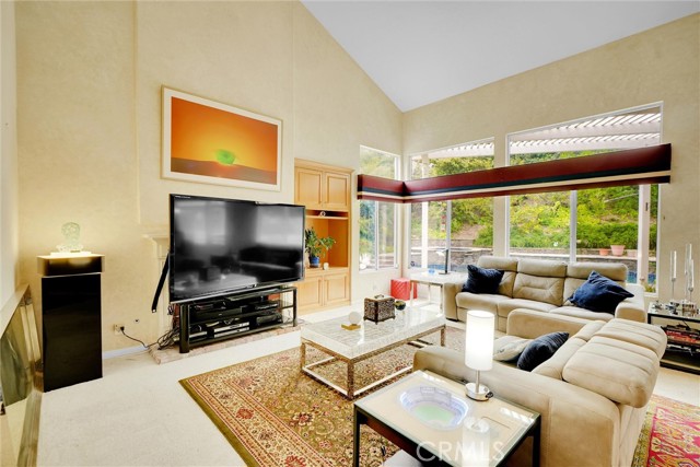18500 Saint Moritz Drive, Tarzana (los Angeles), California 91356, 4 Bedrooms Bedrooms, ,3 BathroomsBathrooms,Residential,For Sale,18500 Saint Moritz Drive,CRSR24160134