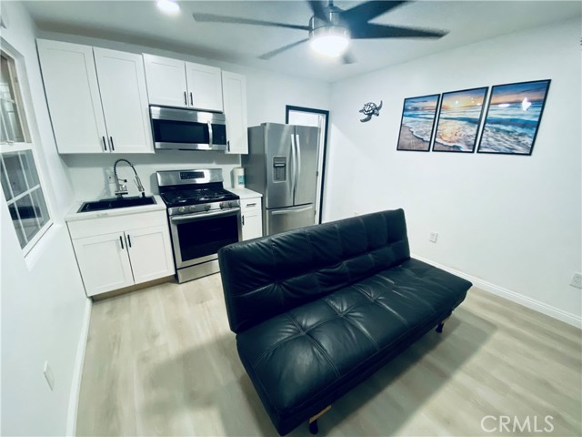 Detail Gallery Image 21 of 23 For 1528 E 11th St, Long Beach,  CA 90813 - 3 Beds | 2 Baths