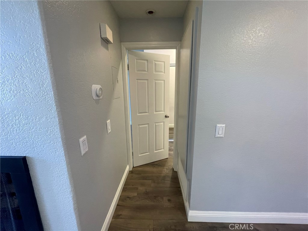 https://media.crmls.org/medias/43c0d67b-89e1-4698-a42d-226254f18456.jpg?preset=X-Large