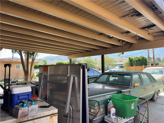 Detail Gallery Image 9 of 27 For 2210 Marguerite, Palm Springs,  CA 92264 - 3 Beds | 1/1 Baths