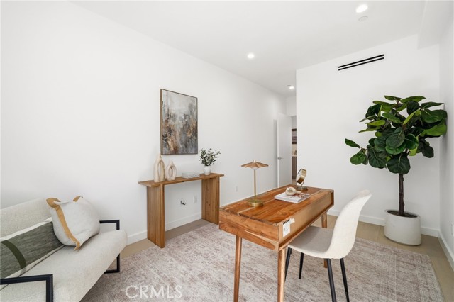 Image 17 of 37 For 5153 Redondo Court