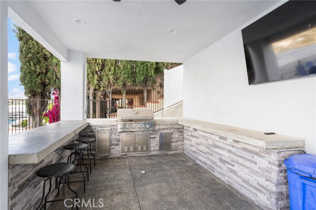 22400 Whirlaway Court, Canyon Lake CA: https://media.crmls.org/medias/43c182fb-b55e-4e8f-8ee5-84a9b2966d12.jpg