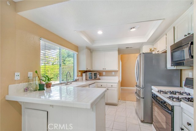 Detail Gallery Image 11 of 28 For 21141 Pennington Ln, Trabuco Canyon,  CA 92679 - 4 Beds | 2/1 Baths