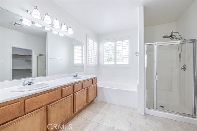 43839 58th W Street, Lancaster CA: https://media.crmls.org/medias/43c1fc59-a21e-4ac9-b936-d0e9ad99bf9b.jpg