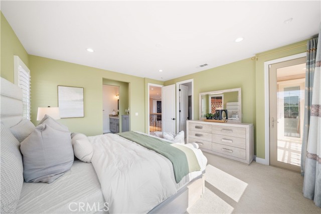 Detail Gallery Image 49 of 75 For 27 Gillman St, Irvine,  CA 92612 - 6 Beds | 6/1 Baths