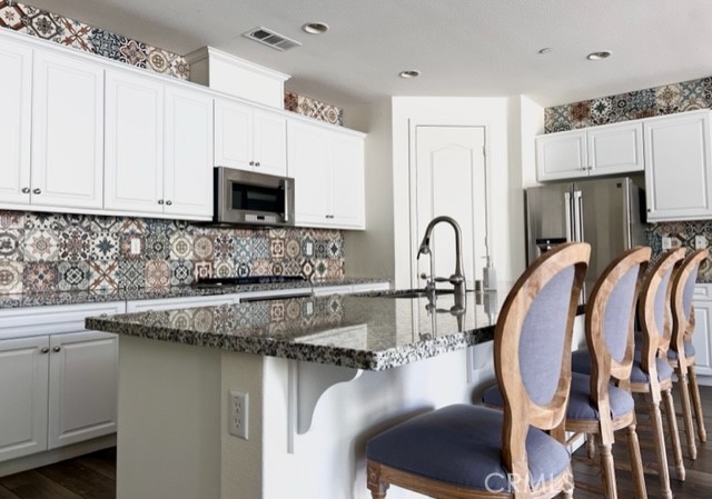 Detail Gallery Image 5 of 45 For 34548 Mistletoe Ln, Murrieta,  CA 92563 - 3 Beds | 3 Baths