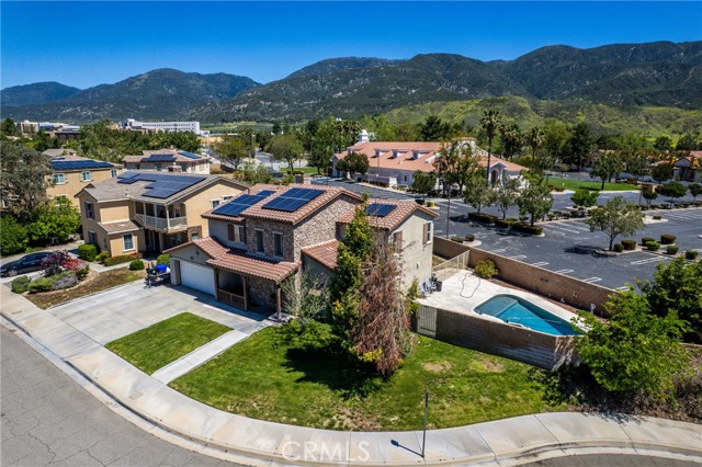 Detail Gallery Image 4 of 28 For 1438 Northstar St, San Bernardino,  CA 92407 - 3 Beds | 3 Baths