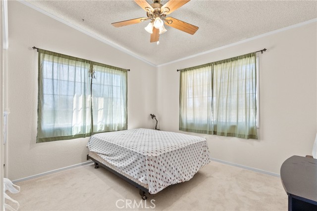 16818 Koch Street, Mojave CA: https://media.crmls.org/medias/43c45a2a-53dc-4d63-9a15-f7081efc9771.jpg