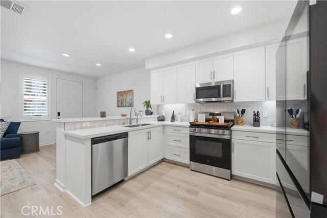 Detail Gallery Image 9 of 49 For 32340 Brunello Way, Temecula,  CA 92591 - 3 Beds | 2/1 Baths