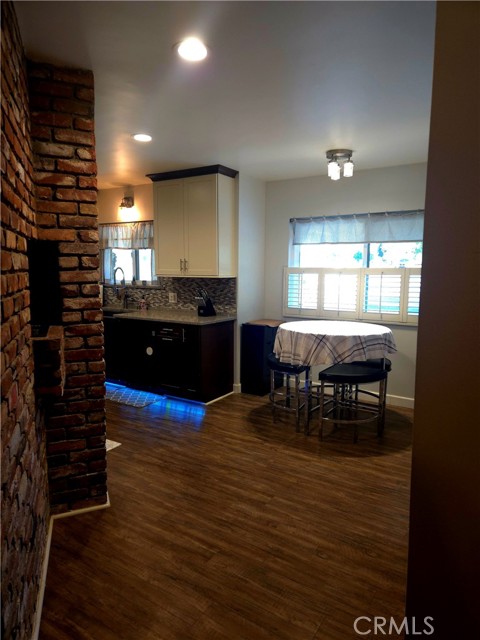 874 W 19th Street, Upland CA: https://media.crmls.org/medias/43c5f8ed-11a5-4996-8b4f-cbe39deb797e.jpg
