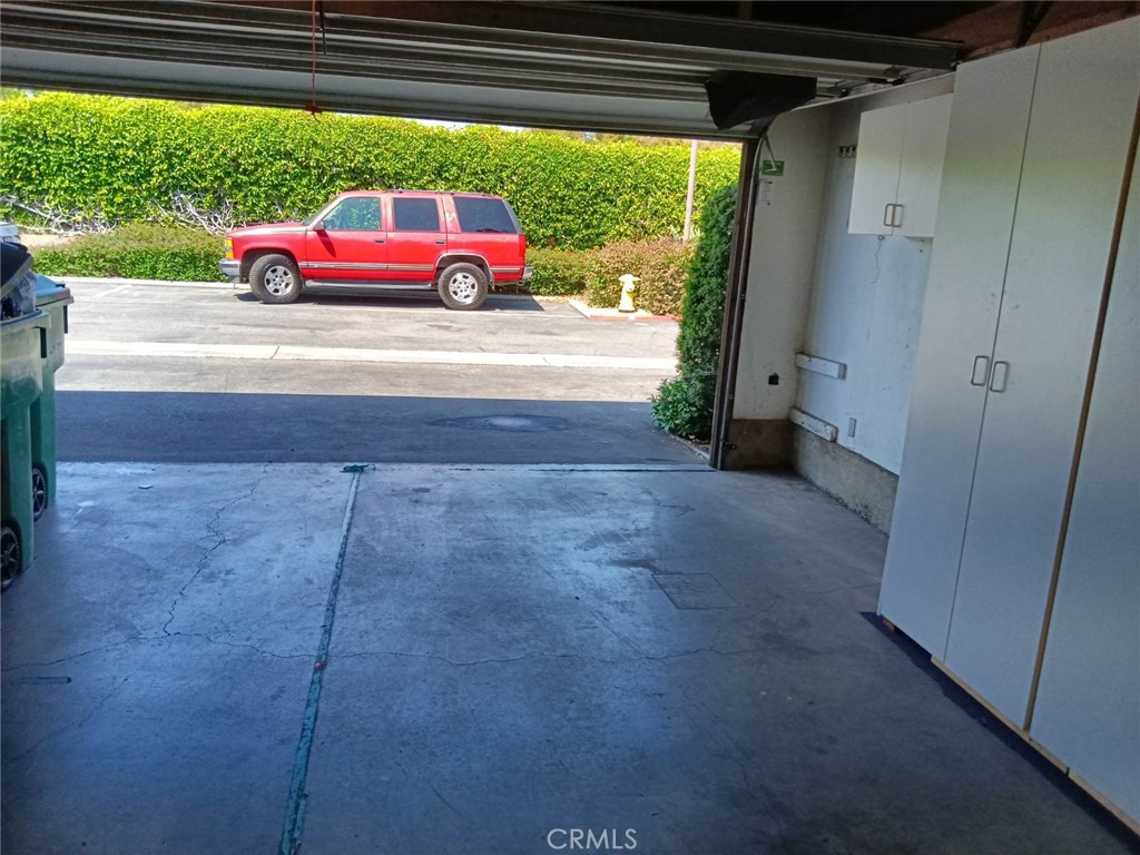 https://media.crmls.org/medias/43c66077-a6a0-4b98-b4bf-aef8420d4ddf.jpg?preset=X-Large