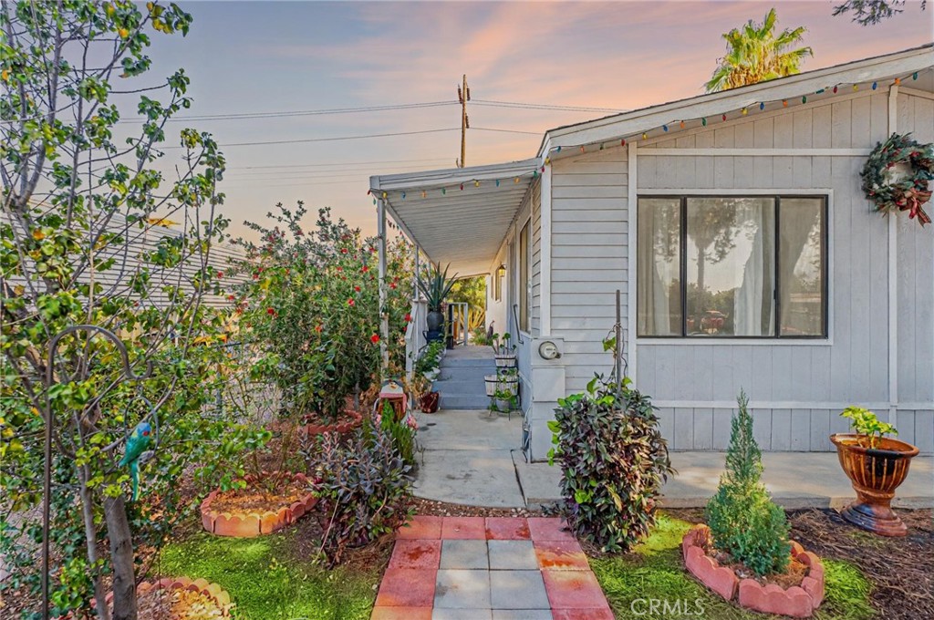 3017 Lake View Drive
