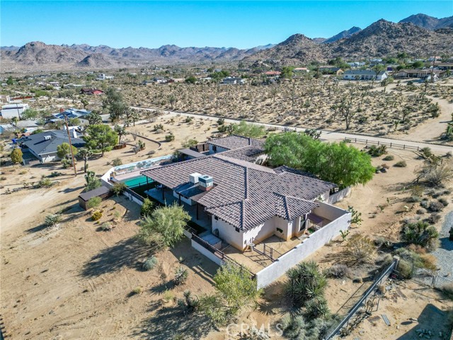 Detail Gallery Image 31 of 39 For 61138 Onaga Trl, Joshua Tree,  CA 92252 - 2 Beds | 2 Baths