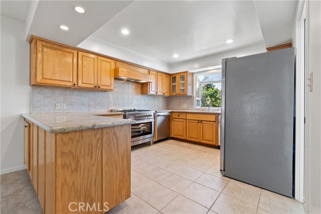 Detail Gallery Image 11 of 47 For 425 Calle De Castellana, Redondo Beach,  CA 90277 - 4 Beds | 2/1 Baths