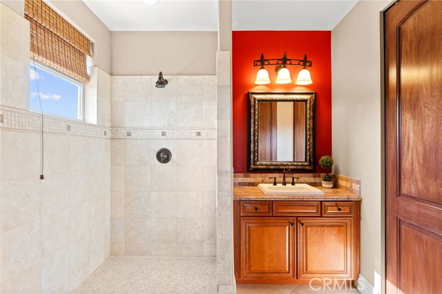 37654 Calle De Lobo, Murrieta CA: https://media.crmls.org/medias/43c7624a-caf8-441a-9e32-be248510e8b8.jpg