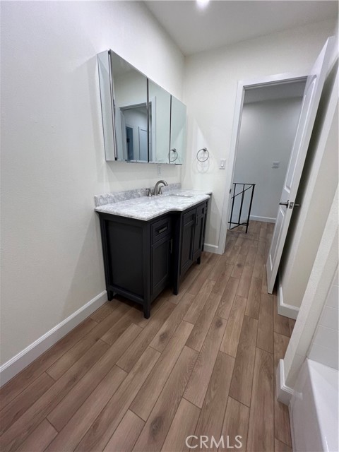 Detail Gallery Image 17 of 27 For 12314 Breezewood Dr #B,  Whittier,  CA 90604 - 2 Beds | 1/1 Baths