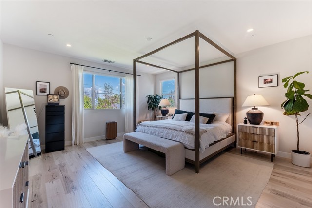 Detail Gallery Image 22 of 39 For 17065 Cantlay, Lake Balboa,  CA 91406 - 4 Beds | 3 Baths