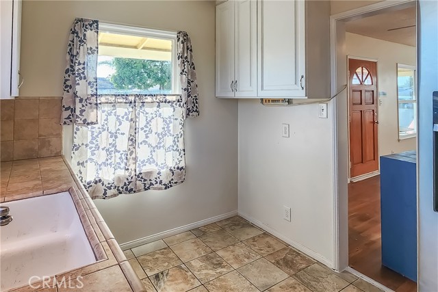 Detail Gallery Image 16 of 43 For 14542 Harvest Ave, Norwalk,  CA 90650 - 3 Beds | 1 Baths