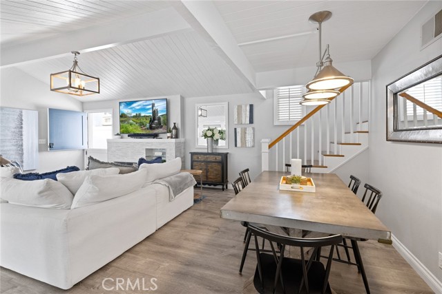 412 Colton Street, Newport Beach CA: https://media.crmls.org/medias/43c8b44f-a58c-4613-9df6-5c944709ad78.jpg