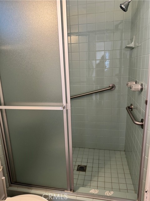 Detail Gallery Image 12 of 17 For 22051 Vanowen Street, Canoga Park,  CA 91303 - 3 Beds | 2 Baths