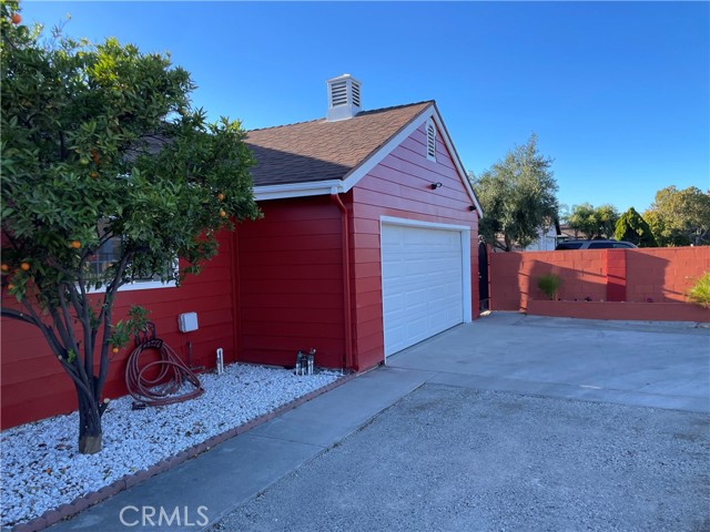 Detail Gallery Image 4 of 34 For 8855 Oneida Ave, Sun Valley,  CA 91352 - 3 Beds | 2 Baths